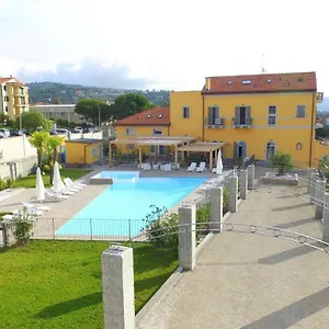 Canepa Appart hôtel